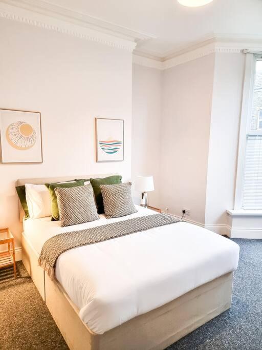 Апартаменты Gorgeous Newly Renovated 2 Double Bed Flat Суонси Экстерьер фото