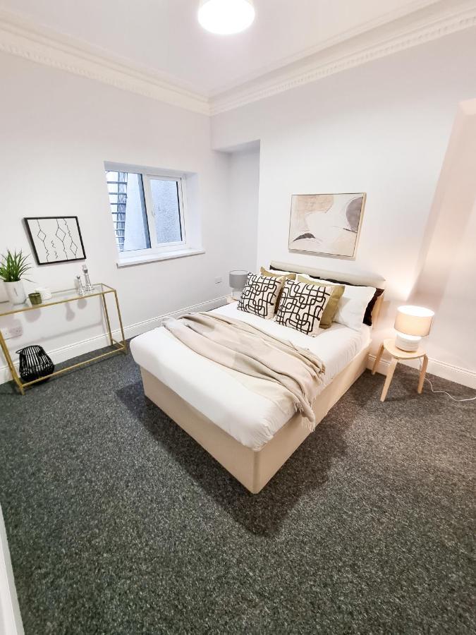 Апартаменты Gorgeous Newly Renovated 2 Double Bed Flat Суонси Экстерьер фото